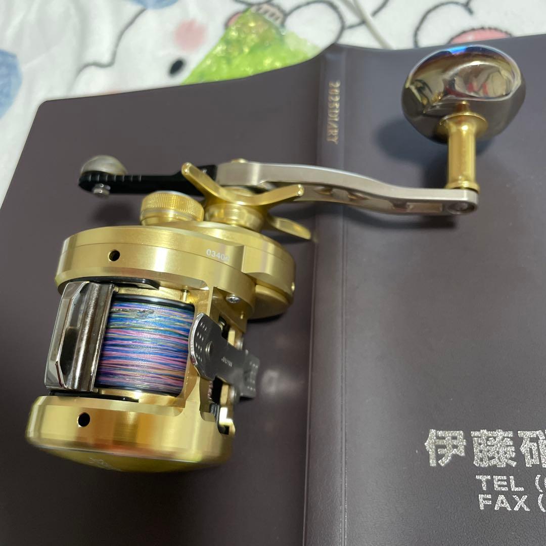SHIMANO 300HG ベイトリール ゴールド/ブラック