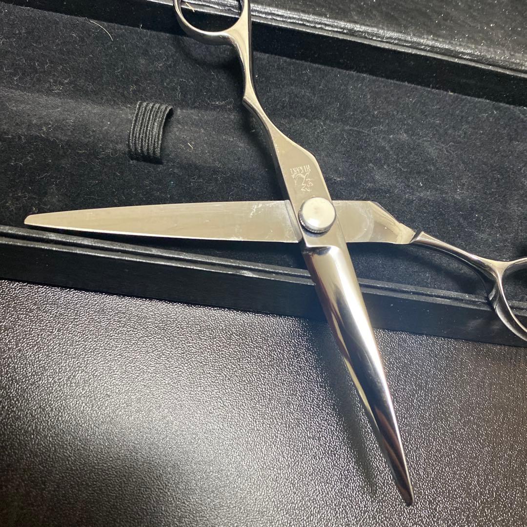 新品同様　光シザー　F5