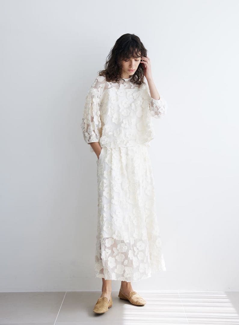 【新品未使用品】COEL　フラワージャガードシアースカート アイボリー 38