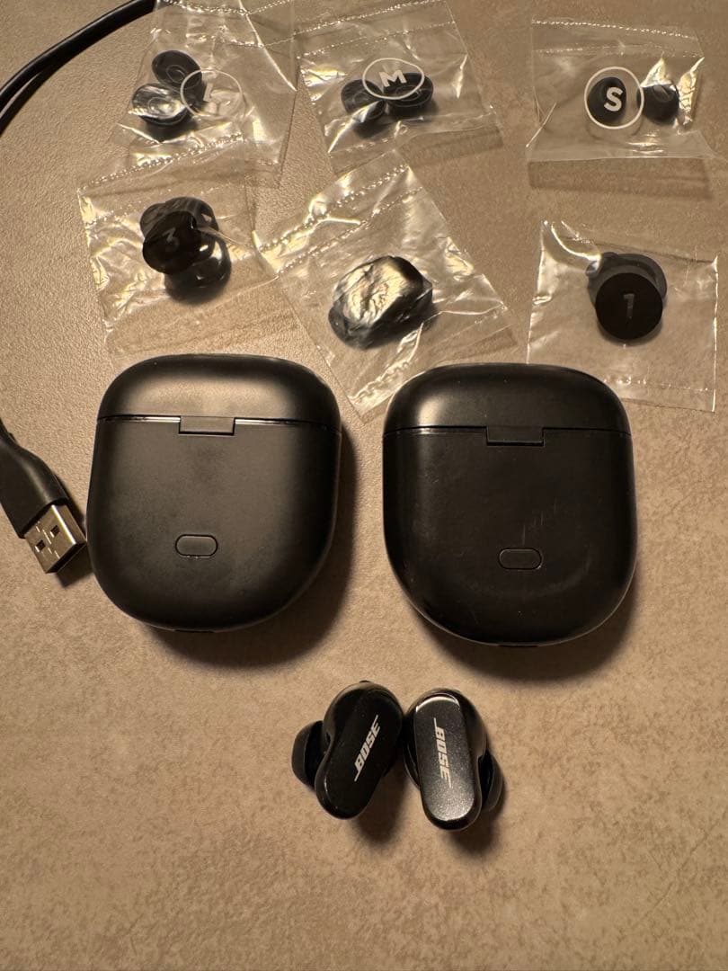 Bose QuietComfort Earbuds II 第二世代充電器二つ付き