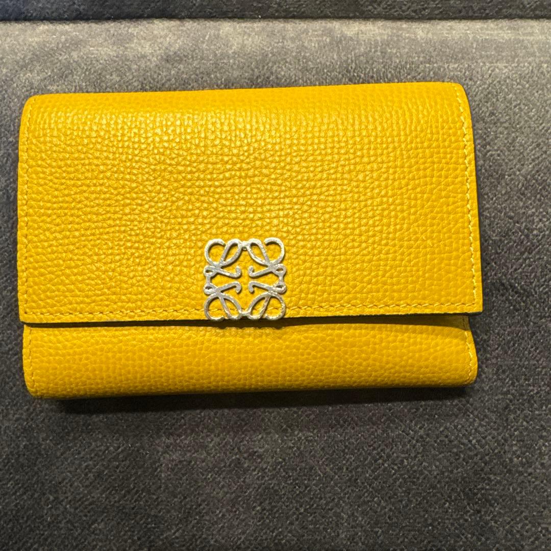 LOEWE トライフォールド ウォレット