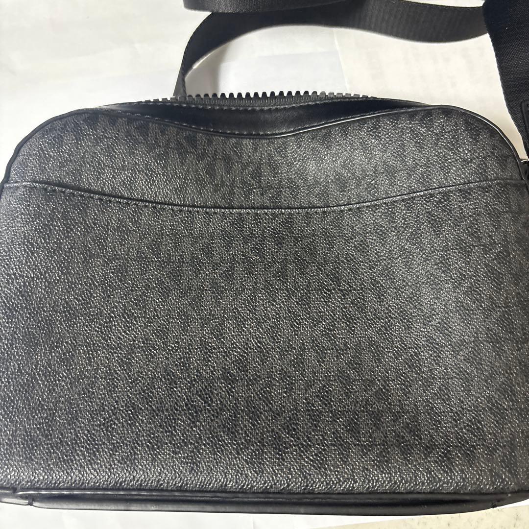 MICHAEL KORS ブラック メッセンジャーバッグ