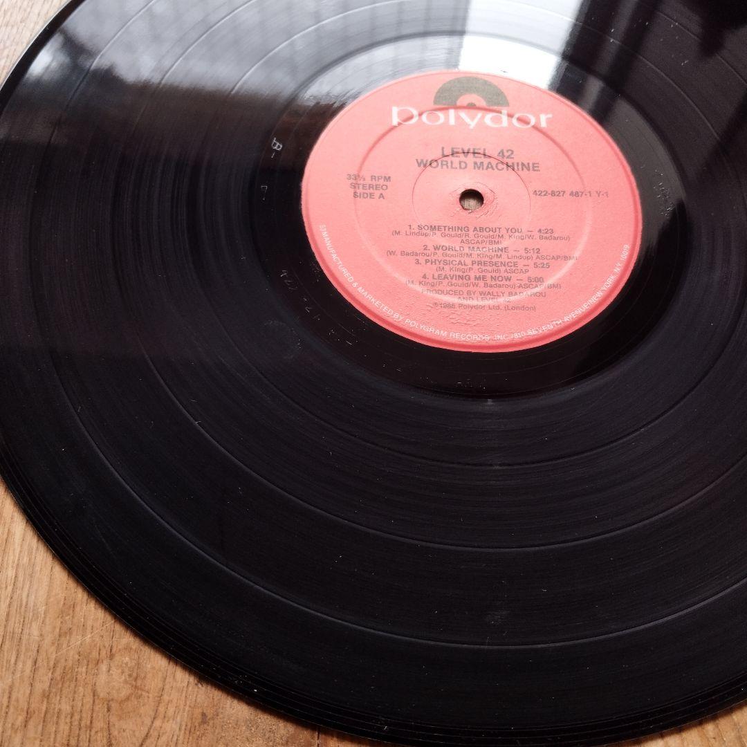 LEVEL 42 WORLD MACHINE 中古アナログLPレコード