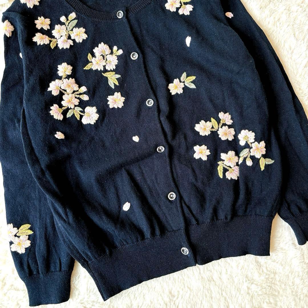 【美品】ケイタマルヤマ 長袖カーディガン 刺繍 花柄 薄手　桜　ブラック