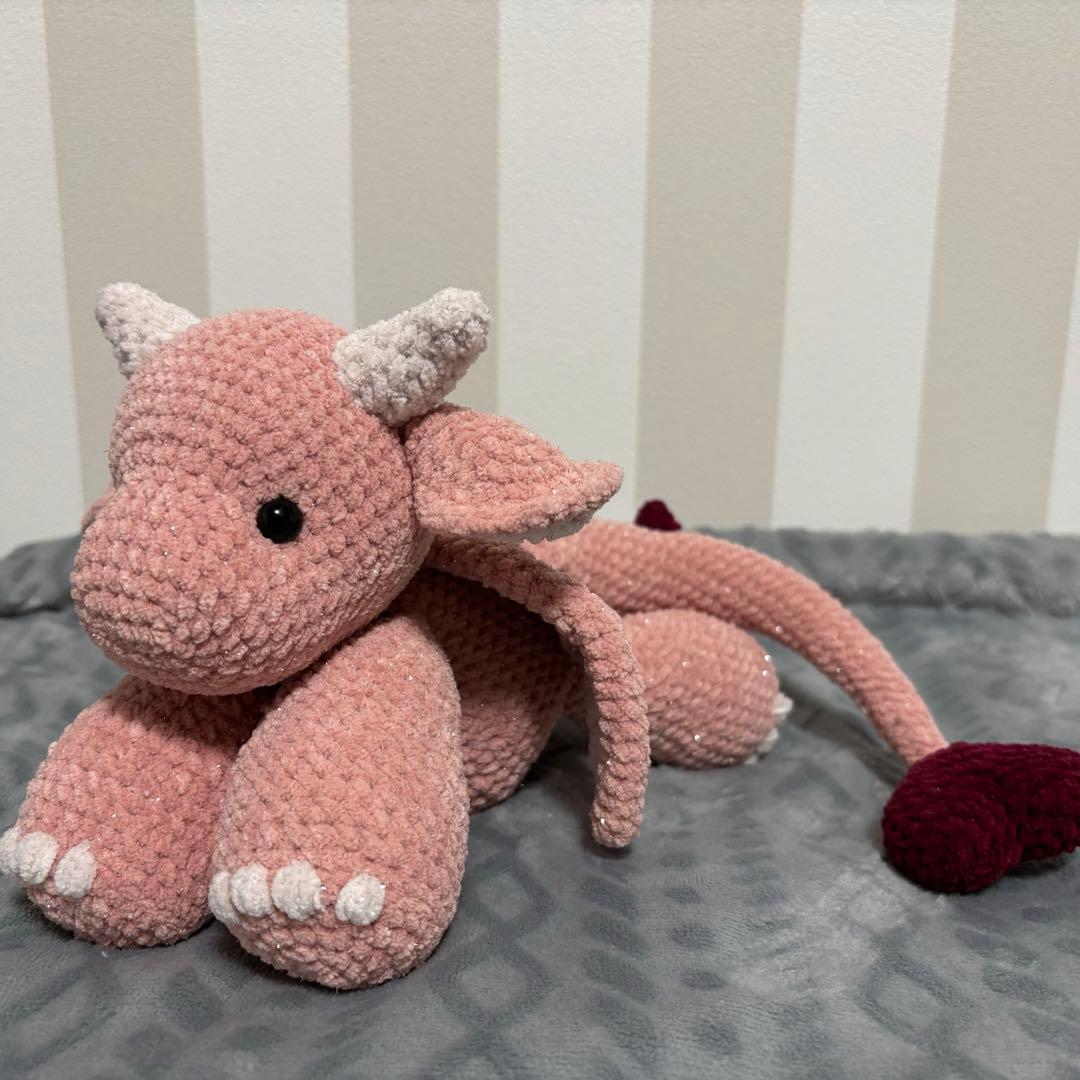 ピンクのドラゴン クトゥルフ あみぐるみ