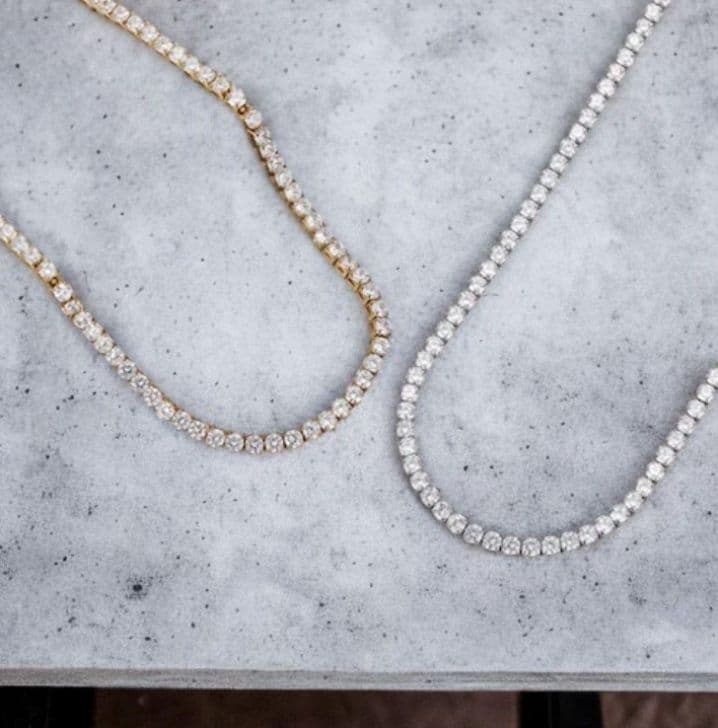 売れネックレス✨️　シルバーアクセサリー　ワンポイントオシャレ