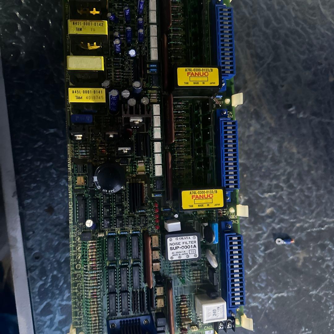 FANUC サーボアンプ A06B-6058-H203