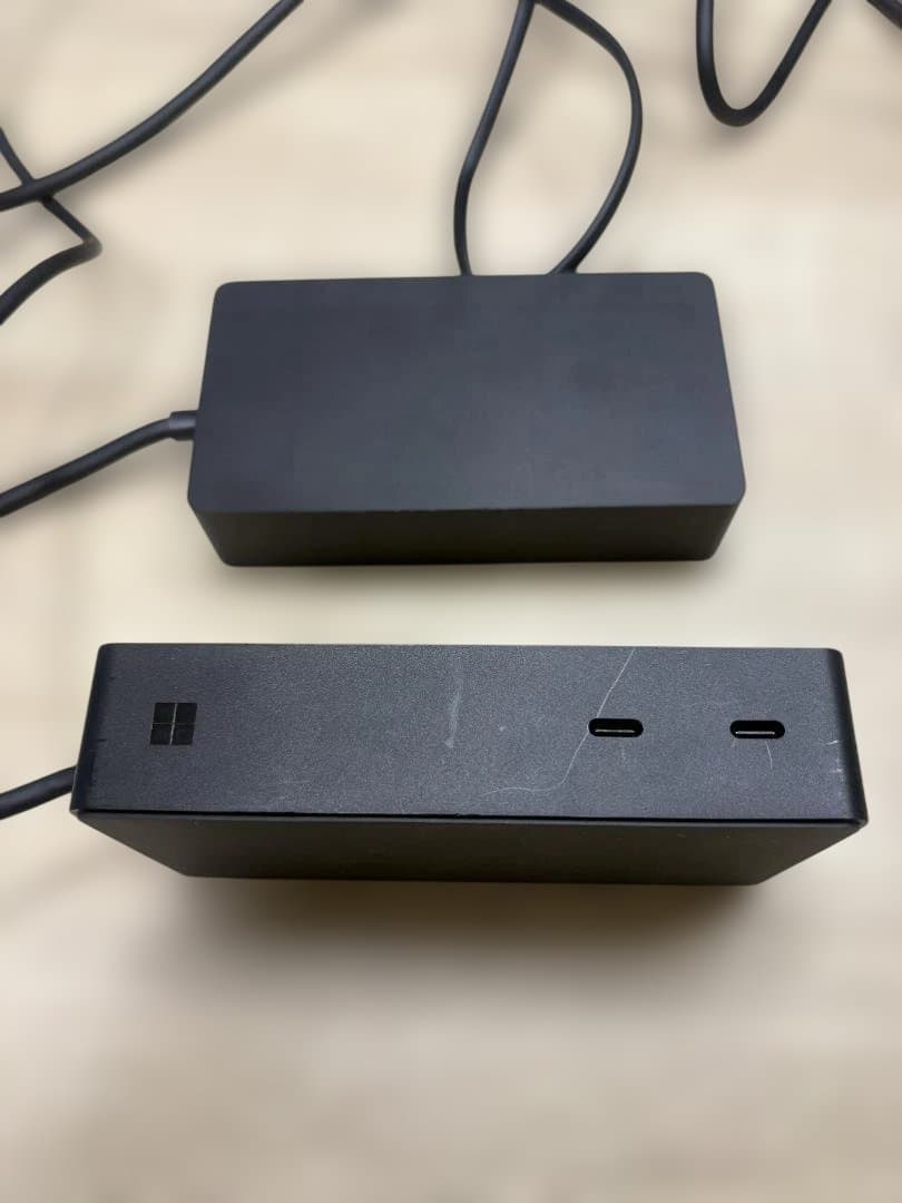 Windowsアクセサリー Microsoft Surface Dock 2