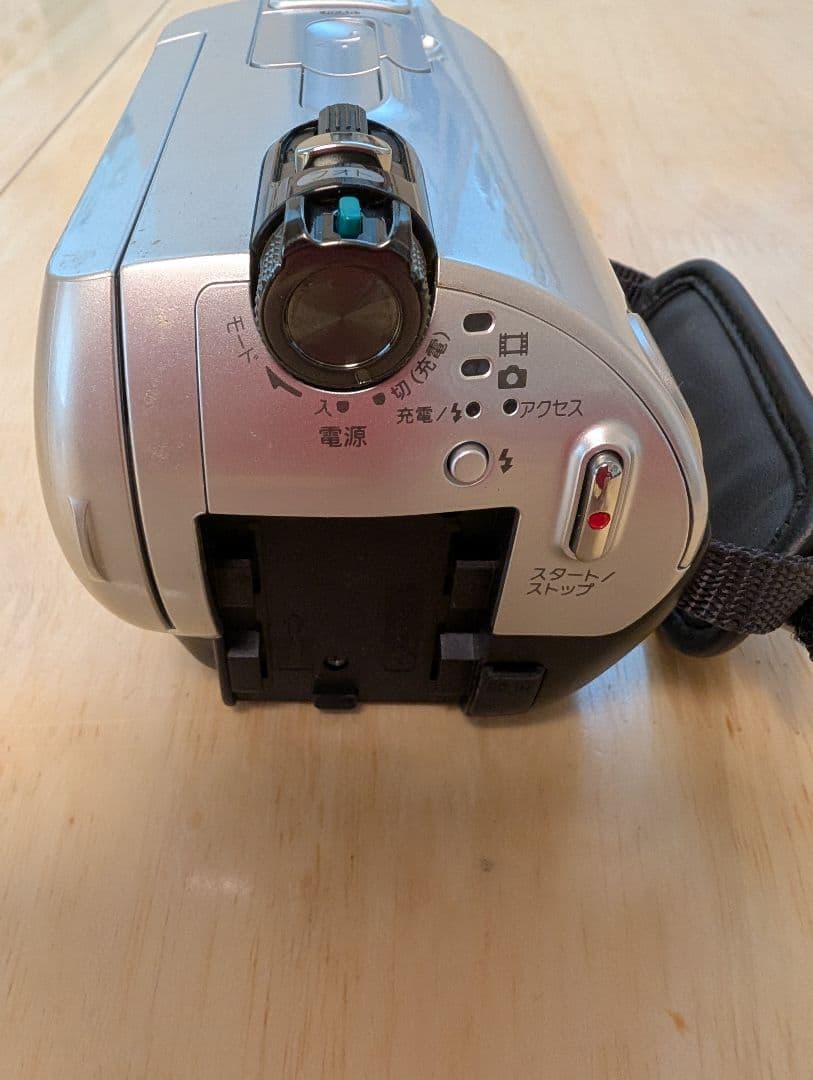 Sony DCR-SR300 ビデオカメラ HANDYCAM バッテリー付
