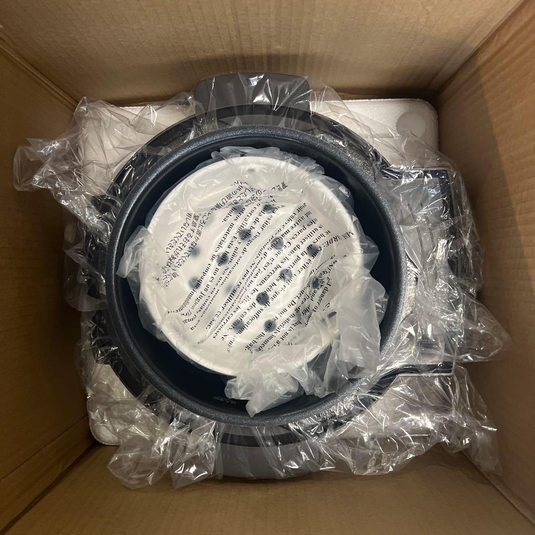 ほぼ新品　アイリスオーヤマ　電気圧力鍋　2.2L KPC-MA2 B 付属品完備