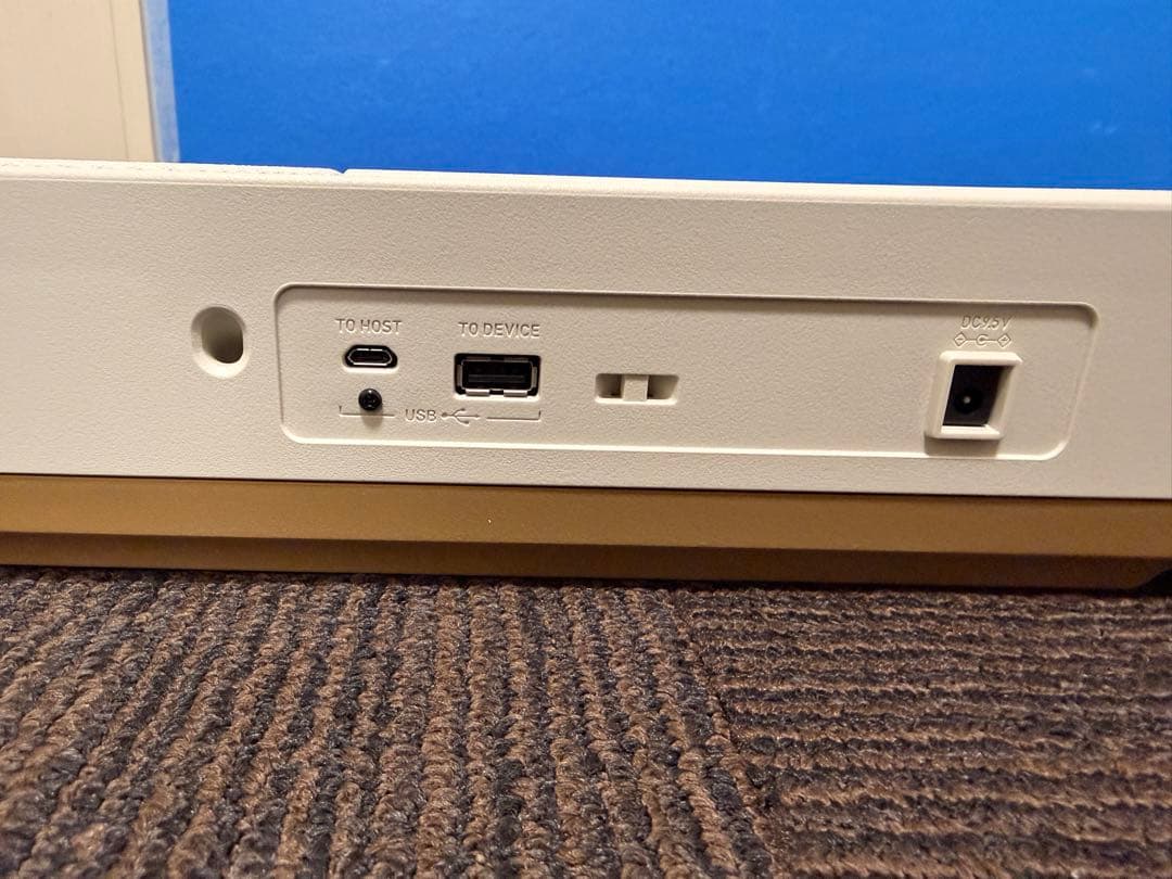 [美品]CASIO電子キーボード 光ナビゲーション LK-526