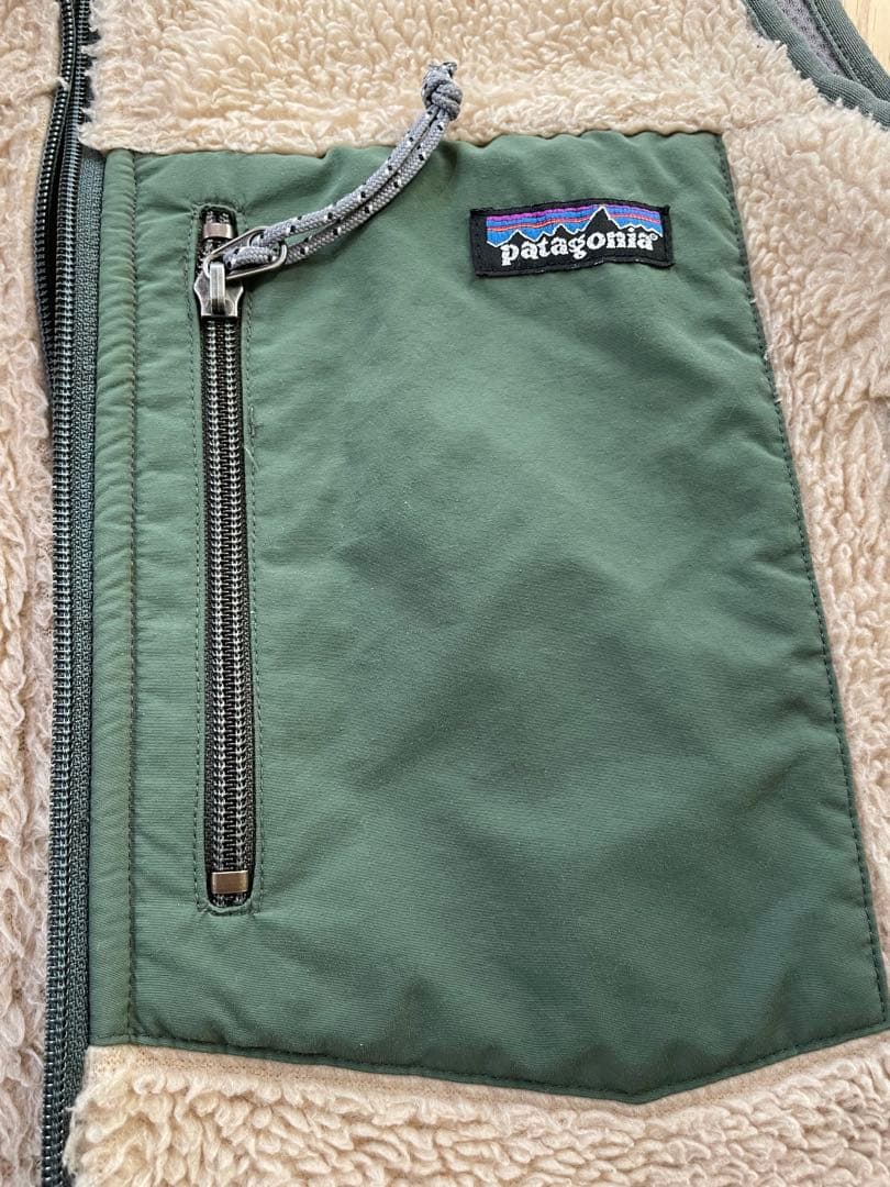Patagonia フリースベスト XS ベージュ/グリーン