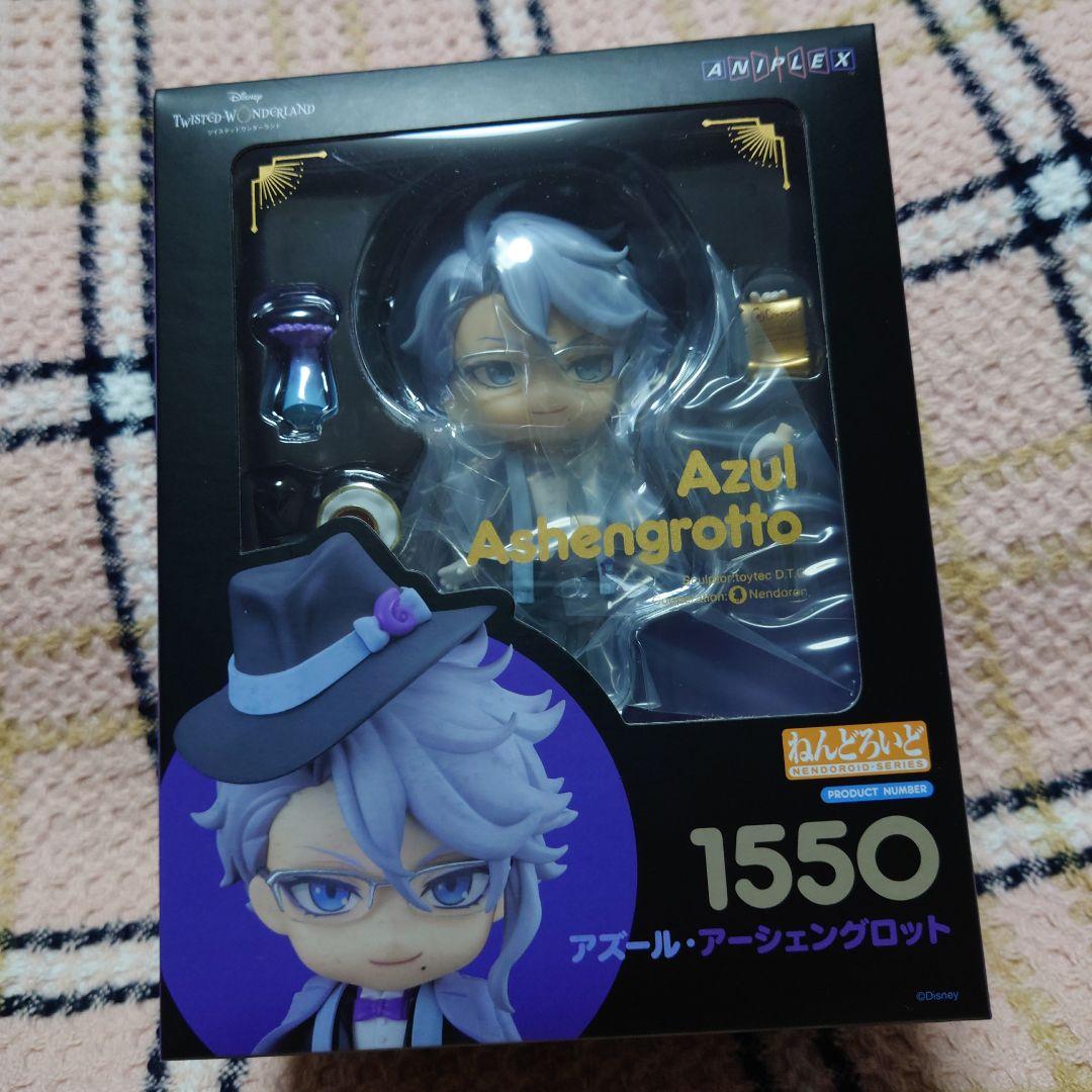 ねんどろいど ツイステ アズール・アーシェングロット 缶バッジ付