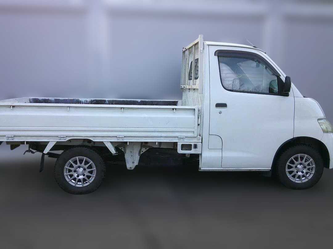トヨタライトエース/4WD/車検R8/9/年式23/7/スタットレスタイアルミ
