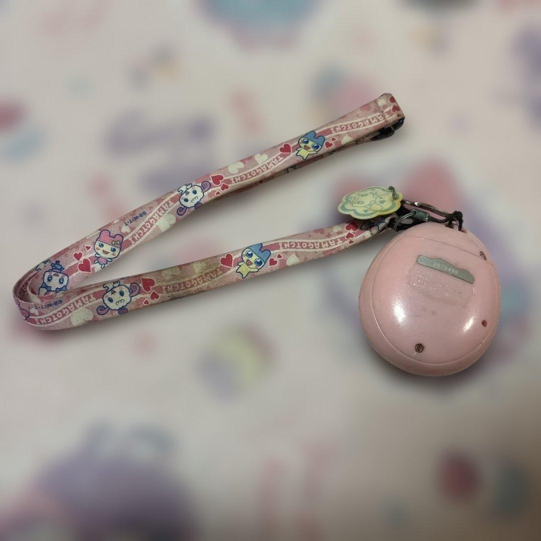 たまごっち ID ピンク ショルダー付きTamagotchi