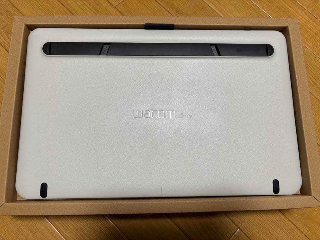 ワコム 13.3インチ液タブ/ Wacom One DTC133W1D