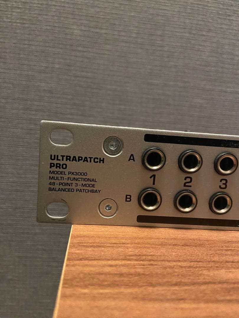 配信機器・PA機器・レコーディング機器 Behringer ULTRAPATCH PRO PX3000