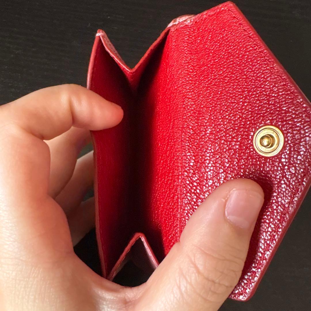 miumiu 三つ折財布