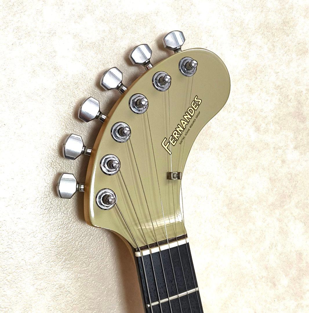 【美品】ZO-3 グレー アンプ内蔵ミニギター 専用ケース付 ぞーさん