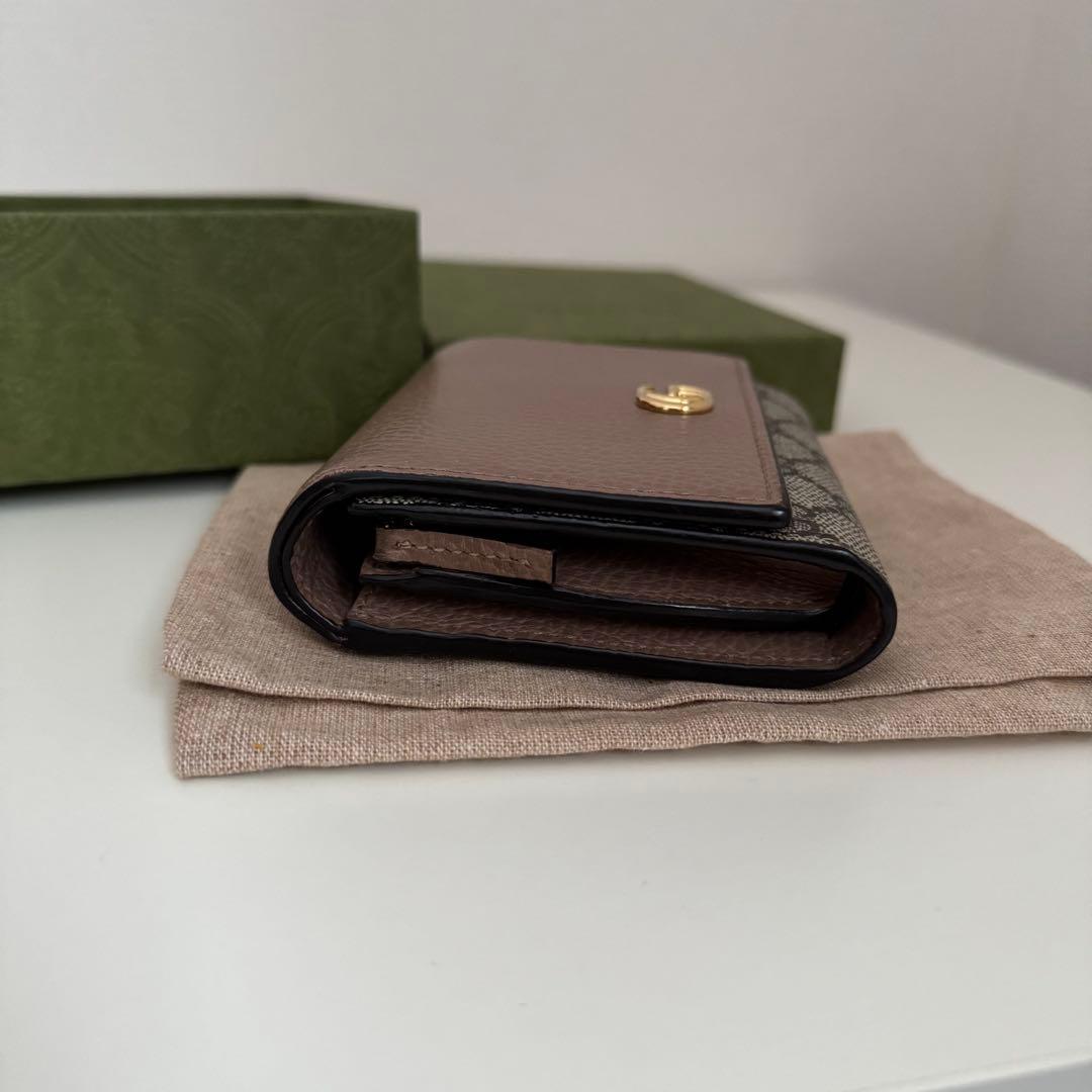 GUCCI グッチ ダブルGバイカラー　ミディアム ウォレット 二つ折り財布