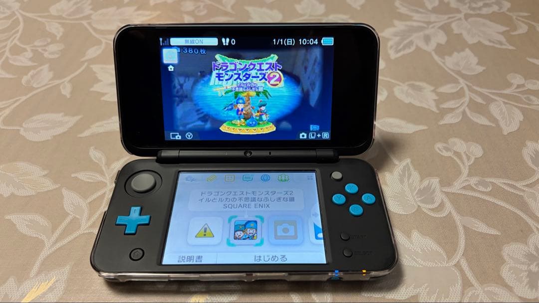 new ニンテンドー 2DS LL ブラック×ターコイズ　　充電器付き