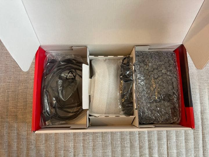 【美品】Nintendo Switch ニンテンドースイッチ