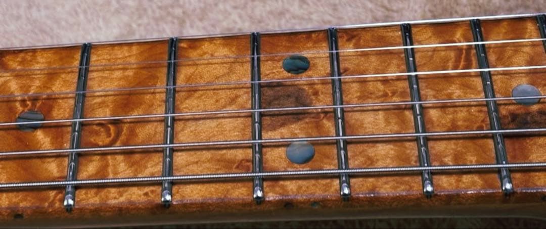 ギター Addictone Custom Guitars HSH
