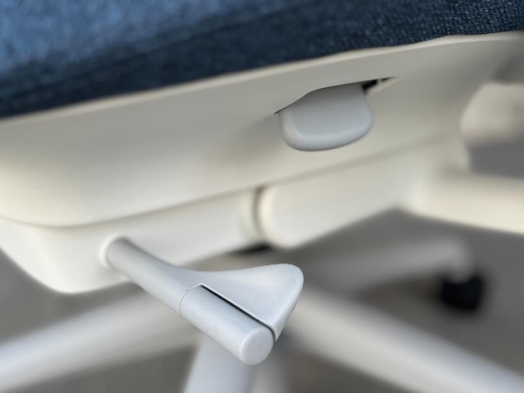 極美品☆2018年製／Herman Miller／セイルチェア／デスクチェア ①