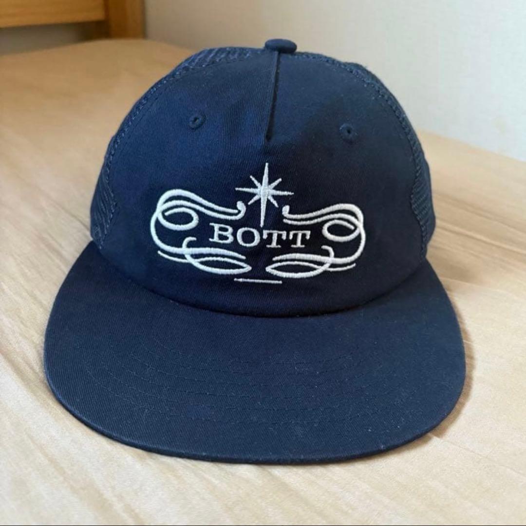 BOTT Typo Trucker Cap NAVY キャップ ネイビー 紺