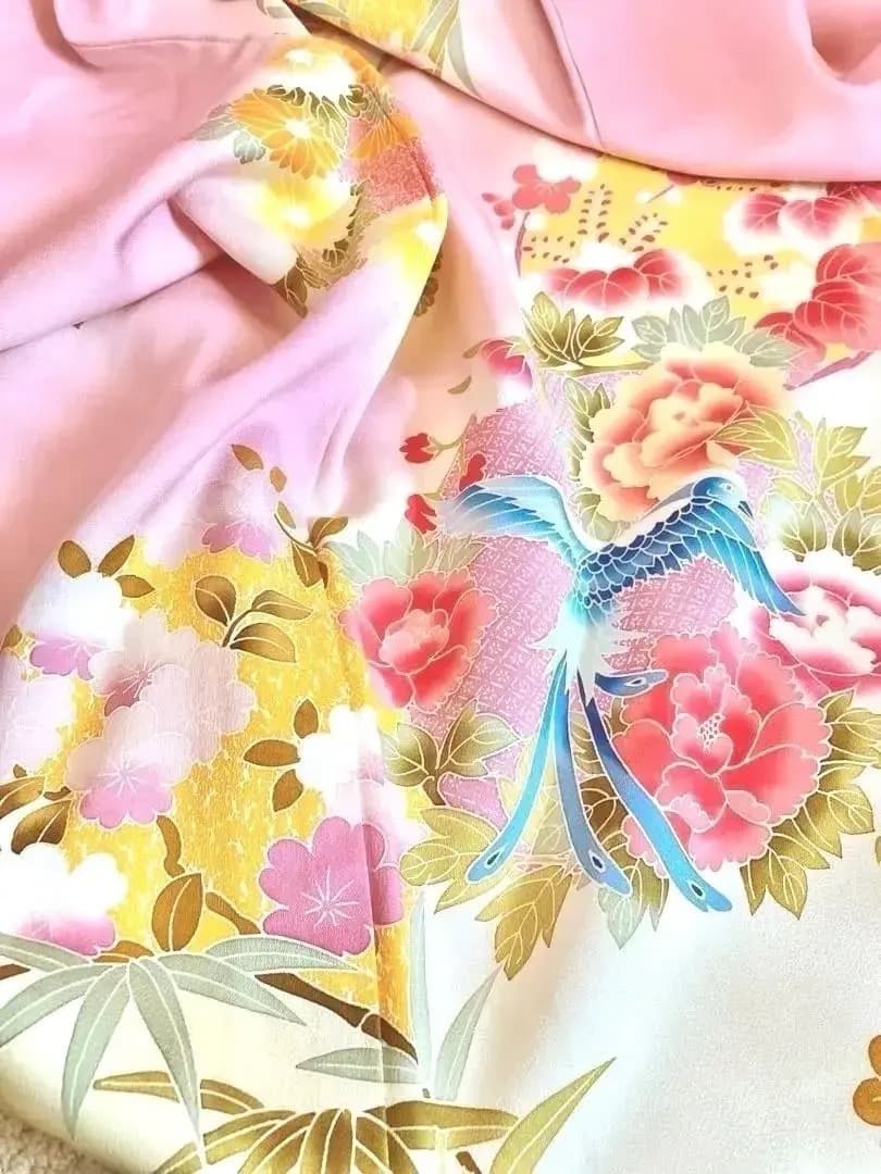 未使用美品 振袖 チャーミングなパステル澄んだ桃色 花丸文様 牡丹 橘 青い鳥