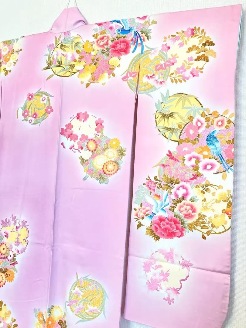 未使用美品 振袖 チャーミングなパステル澄んだ桃色 花丸文様 牡丹 橘 青い鳥