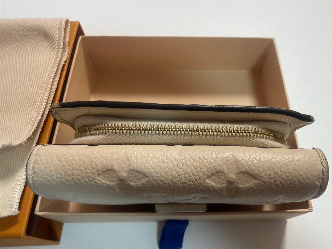 ドライフラワー⭐︎⭐︎ LOUIS VUITTON 三つ折り財布 ホワイト