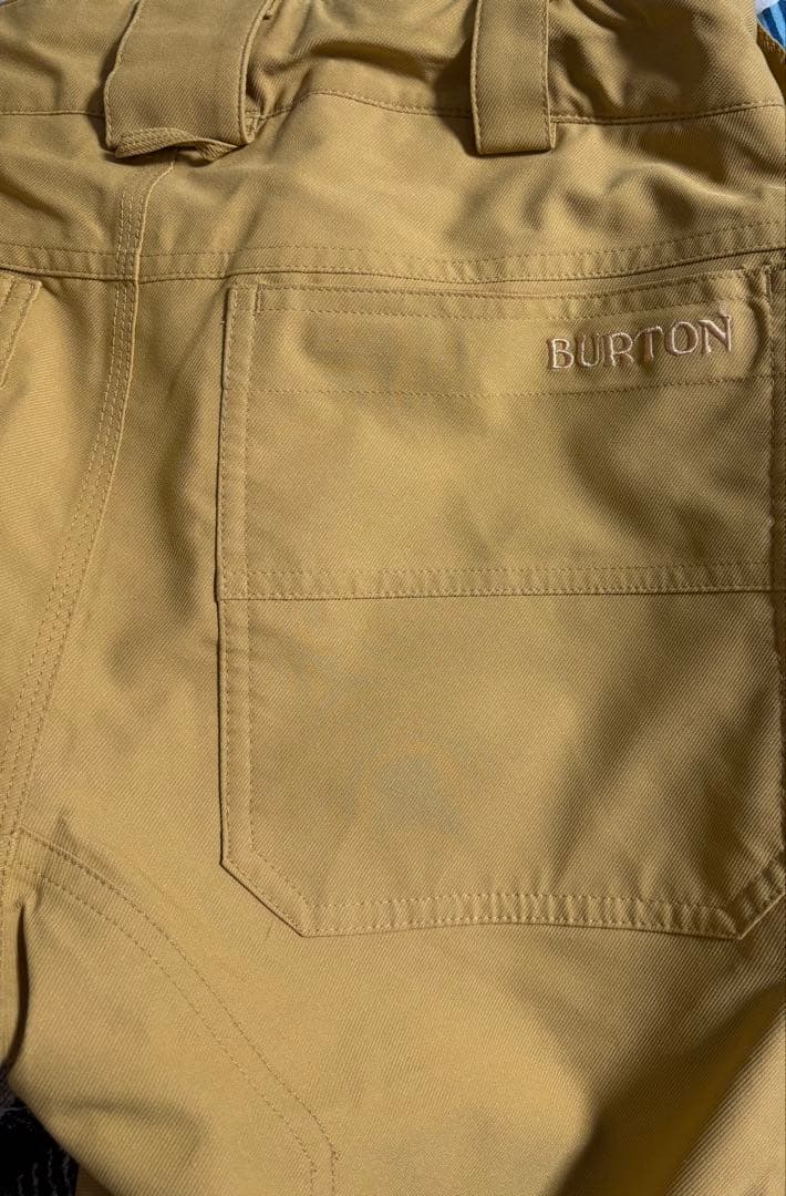 BURTON スノーボードウェアセット　サイズS（上）サイズM（下）