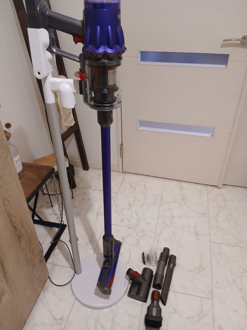 秋*太様 Dyson SV18 美品 透明感ありクリアビン 動作良好 300円ス