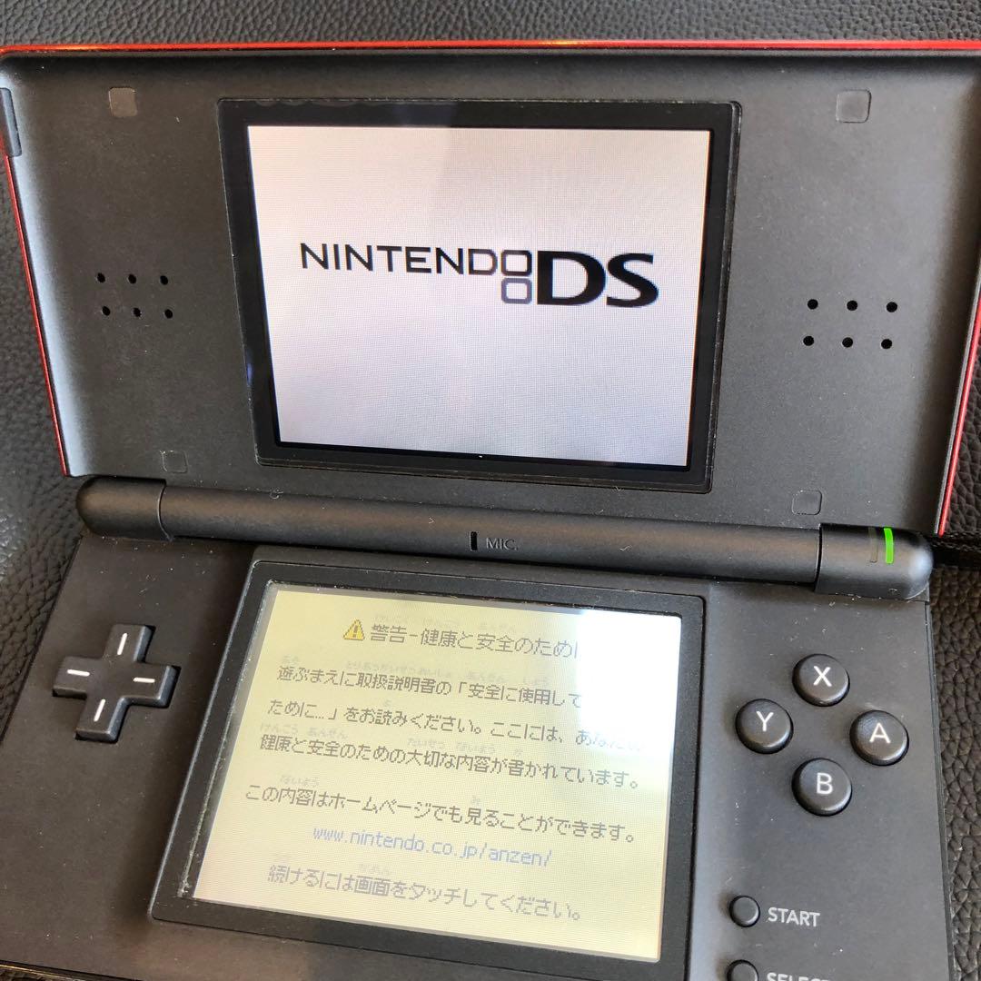 ニンテンドーDSI レッド　ソフト付ともだちコレクション、まちがいさがし、脳トレ