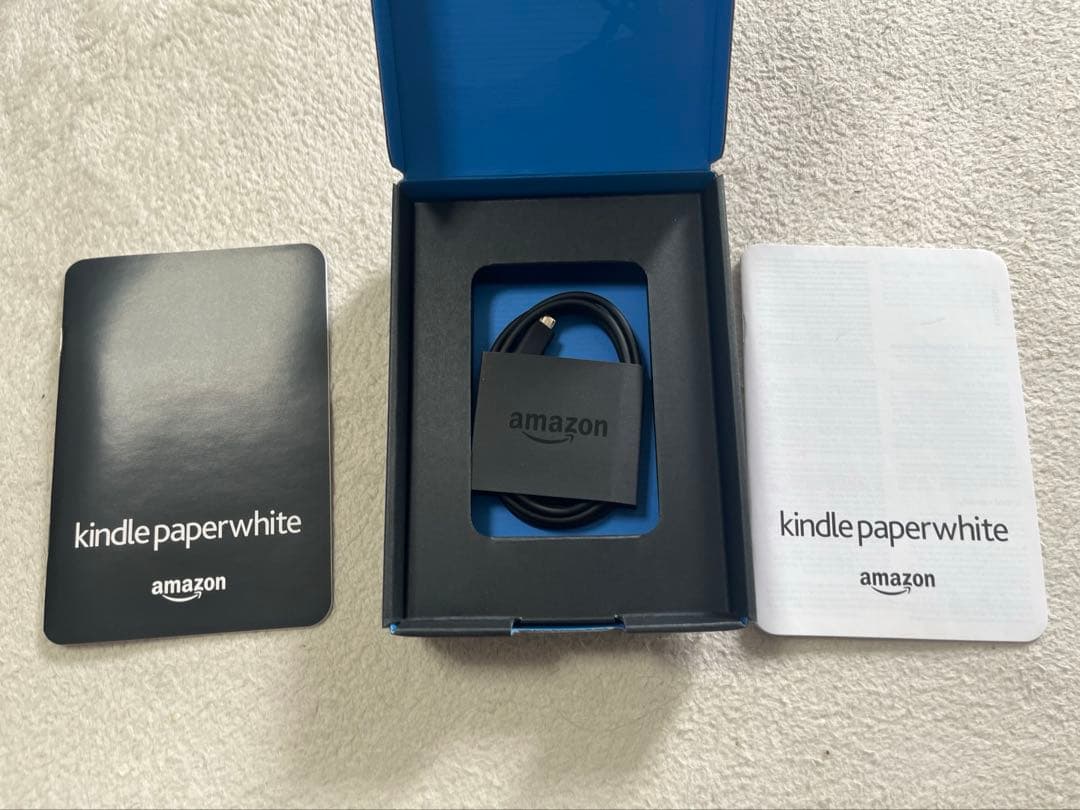 Kindle Paperwhite 第7 世代 32GBカバー付き