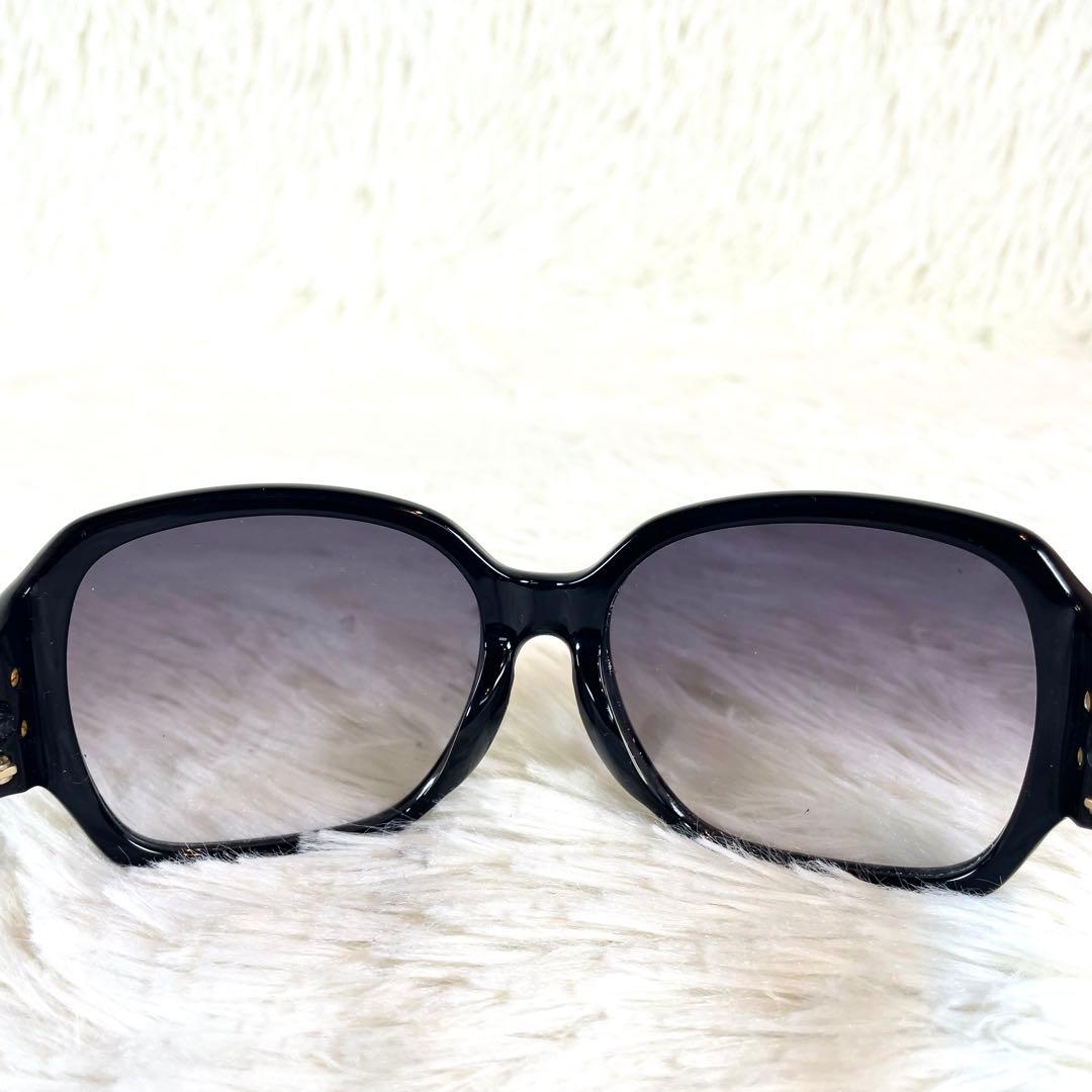 極美品　Chloe　クロエ　サングラス　CL2192A　ブラックレンズ・フレーム