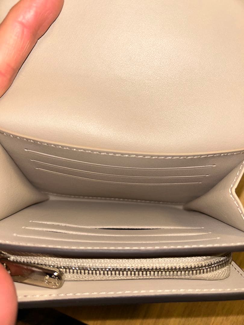 新品 Louis Vuitton ポルトフォイユ・イリス コンパクト　マヒナ