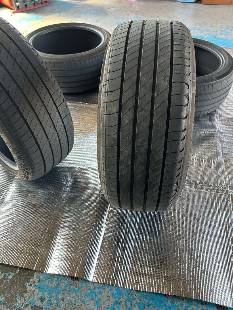 送料込み2024年製215/45R17ミシュランPRIMACY4 中古タイヤ４本