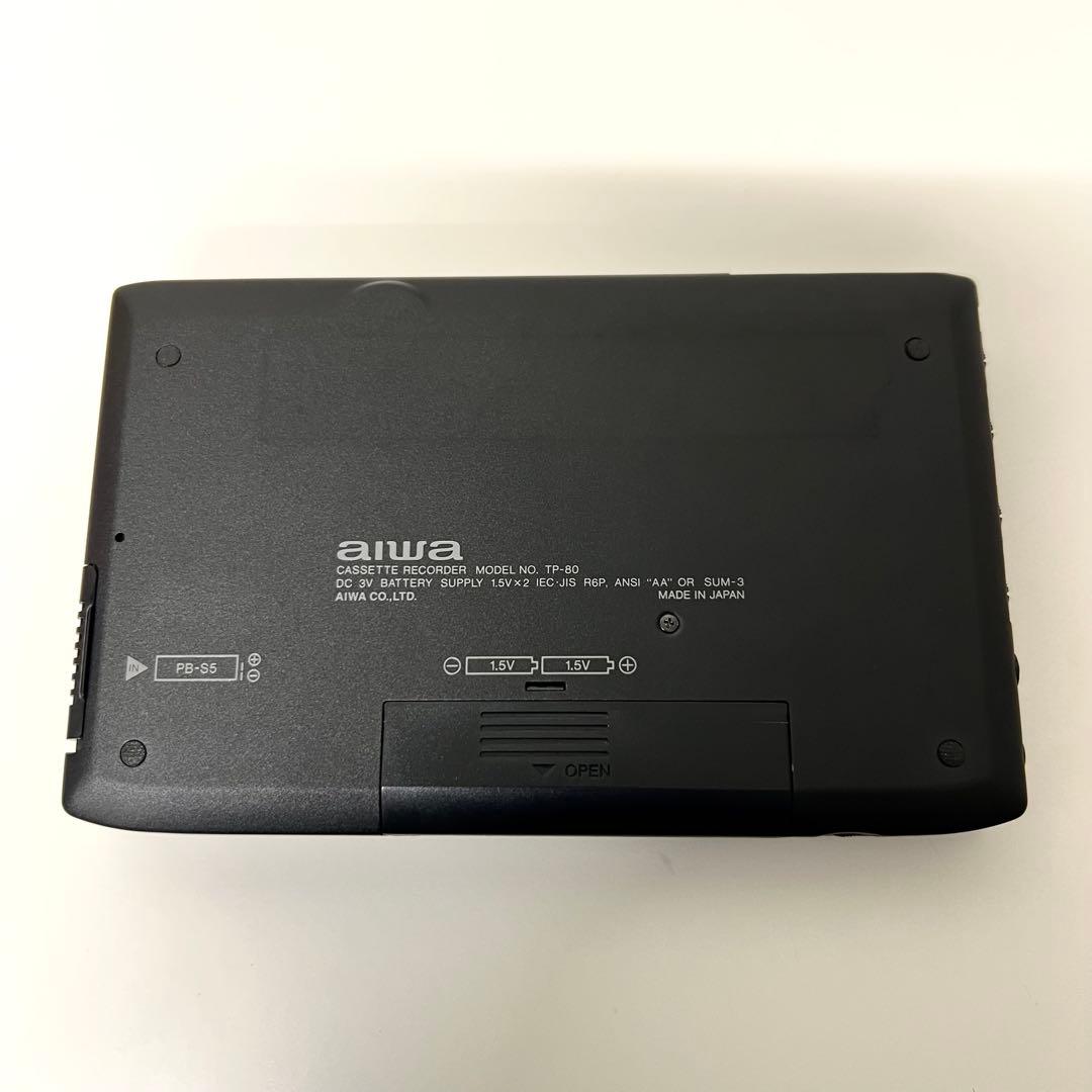 ② aiwa TP-80 VZRS カセットレコーダー 通電 ケース付 ジャンク