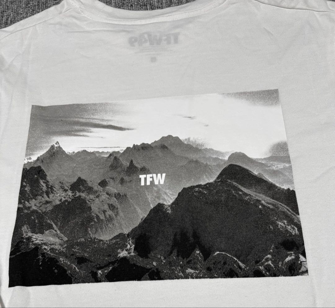 TFW48 ロンT 長袖カットソー Tシャツ