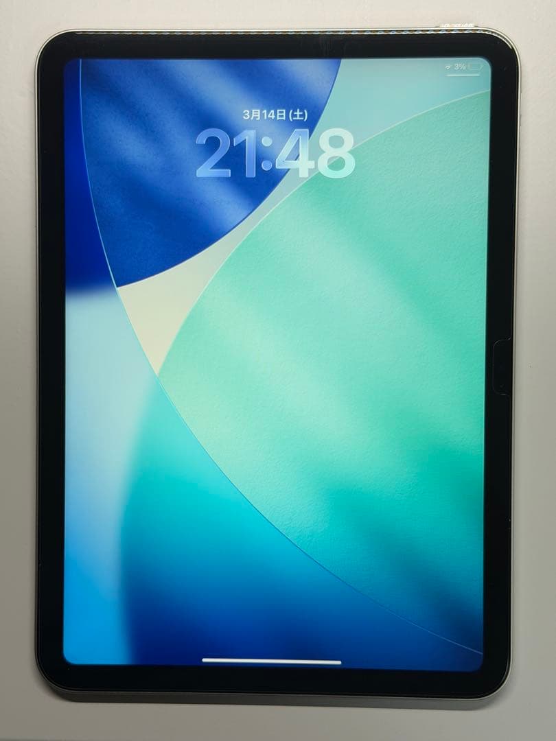 美品 Apple iPad A16 128GB Wi-Fi シルバー おまけ付き