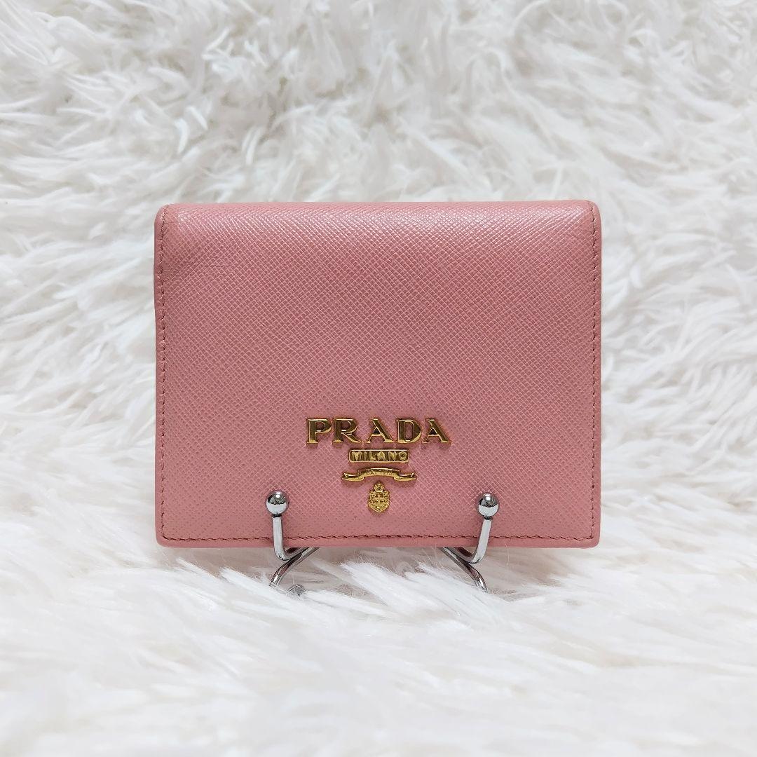 レア美品✨プラダ◇マルチカラー二つ折り財布　ゴールド金具桜色チェリーピンク