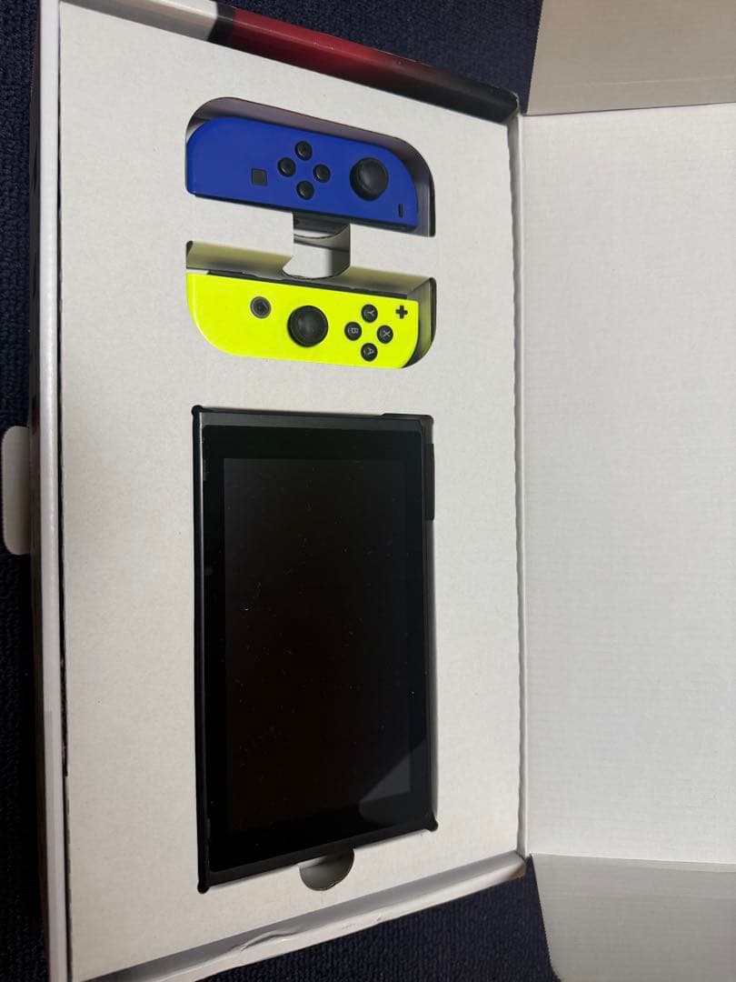 Nintendo Switch 本体 一部破損あり