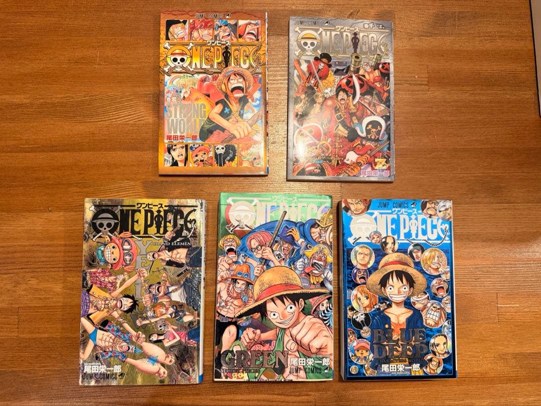 ONE PIECE 全巻(1巻〜113巻） ＋ 関連本