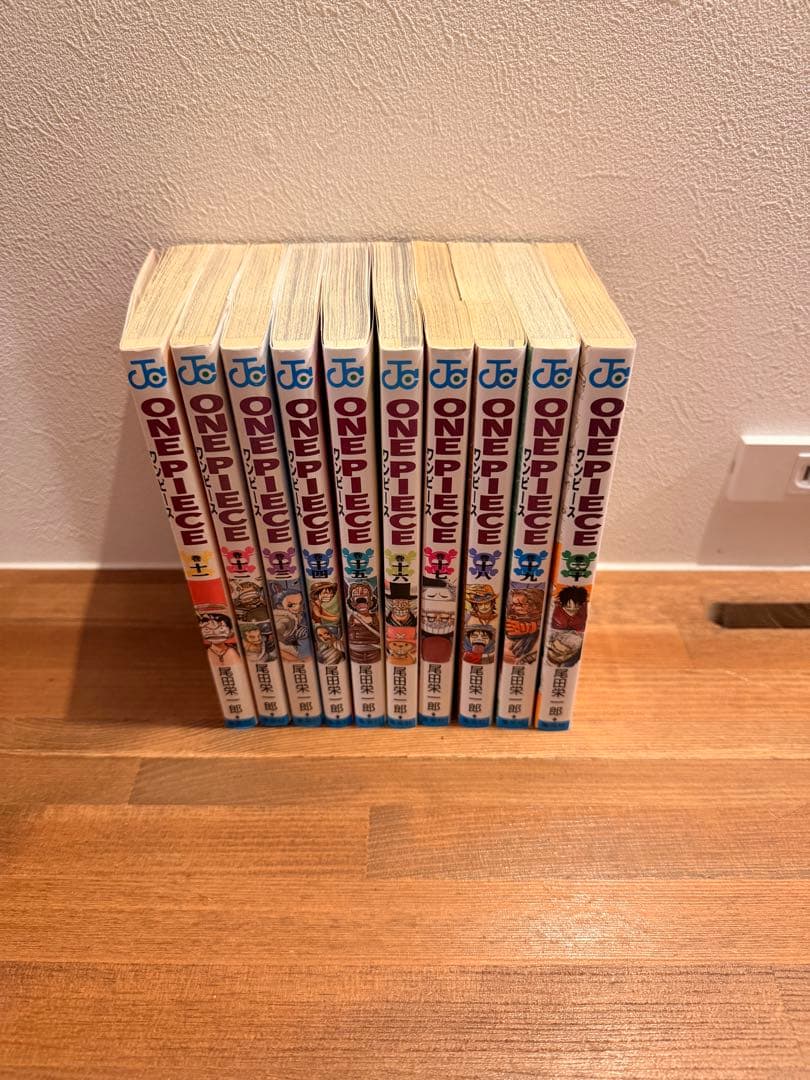 ONE PIECE 全巻(1巻〜113巻） ＋ 関連本