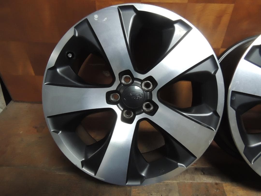 T812　スバルXV 純正アルミホイール　17×7J　4本　ガリ傷有り