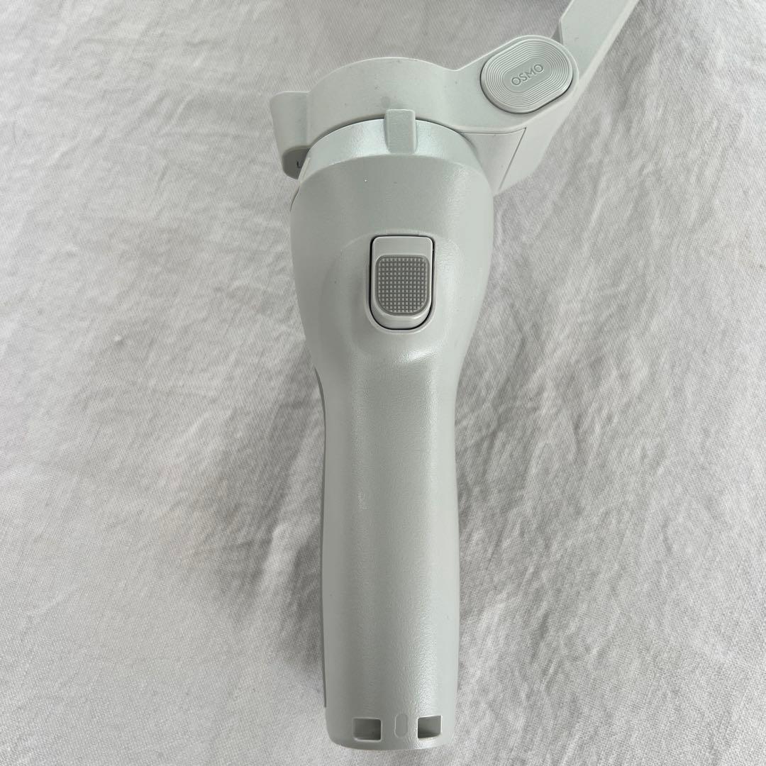 美品 【国内正規品】DJI OM 4 スマートフォンジンバル