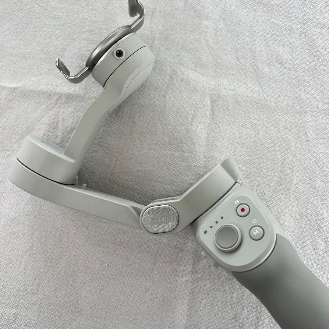 美品 【国内正規品】DJI OM 4 スマートフォンジンバル