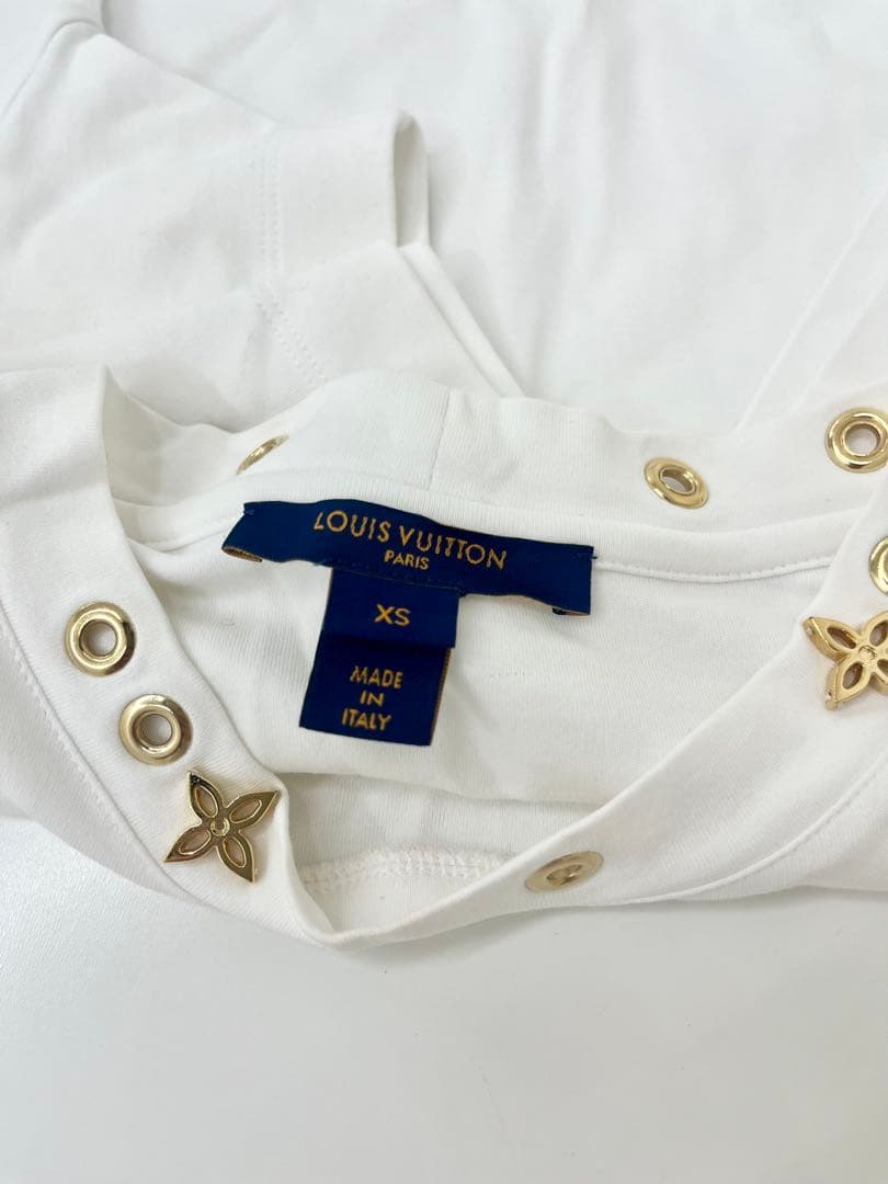 LOUIS VUITTON モノグラムチャーム付 サイドストラップ Tシャツ